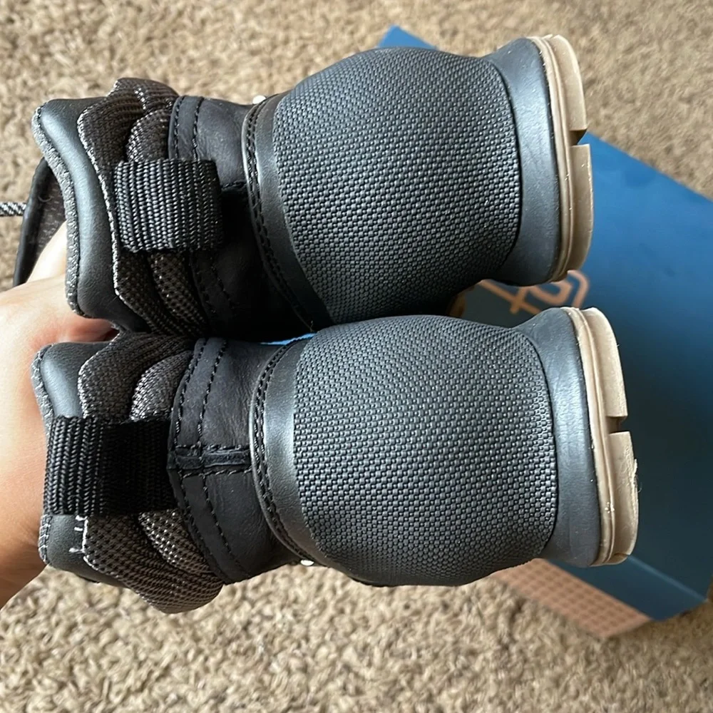 BareTraps Charles Waterproof Leather Lace-Up 8.5 - Picture 7 of 12